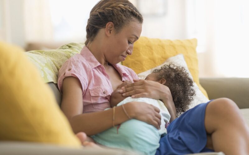 Navigating Work and Breastfeeding: Practical Tips for Pumping Moms